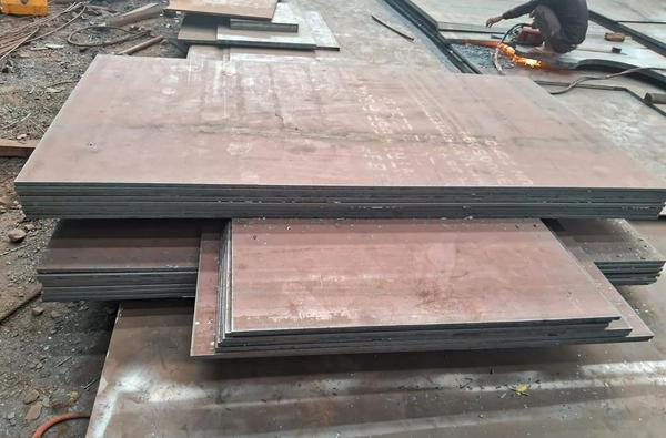 An “MS plate” is a Mild Steel plate, a widely used metal in construction and manufacturing known for its durability, high tensile strength, and weldability. It is a cost-effective material with excellent corrosion resistance, making it suitable for structural frameworks, machinery, bridges, and other industrial applications. PropertiesHigh tensile strength: Strong enough to withstand pulling and tearing.Weldability: Can be easily joined with other metals.Durability: Withstands pressure and impact well.Corrosion resistance: Resists corrosion, especially when used in marine environments.Malleability: Its low carbon content makes it ductile and easy to work with, allowing for drilling, cutting, and forming.Cost-effective: An affordable option compared to other steels. ApplicationsConstruction: Used for building structures like warehouses, bridges, and railway stations.Shipbuilding: Frequently used for marine applications due to its corrosion resistance.Manufacturing: Essential for creating machinery components and structural frameworks.Automotive: Found in the production of automotive parts.Storage tanks: Used for creating storage tanks