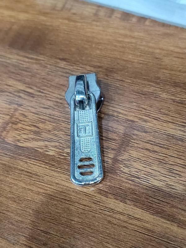 #8 & #10 no CFC fancy slider available in silver, gunmetal, black coating and can be easily customised in all wanted colours.