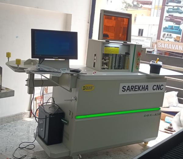 Dobosen Trim Cap Letter Bending Machine In Coimbatore | Sarekha CNCSarekha CNC are a reliable Dobosen Trim Cap Letter Bending Machine Supplier in India, offering advanced and high-precision letter bending solutions for the signage and advertising industry. Dobosen trim cap bending machines are specially designed for bending aluminum trim caps used in LED channel letters, sign boards, and 3D letter fabrication.This machine ensures accurate bending, smooth curves, sharp angles, and high production efficiency, making it ideal for professional sign makers and advertising companies.