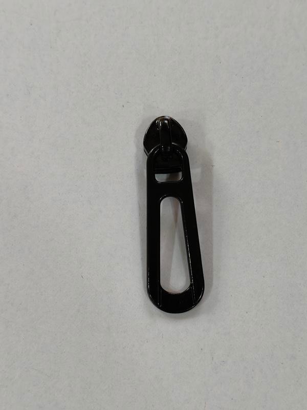 #5 no & #8 no cfc fancy new slider This is available in silver, gunmetal, black coating and can be easily customised in all wanted colours.This product is manufactured & marketed by ZA MULTITECH INDIA BAG MATERIALS PRIVATE LIMITED.