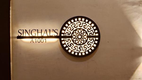 METAL NAME PLATE 5MM MS THIKNESS AND WITH POWDER COATING WITH LIGHT 