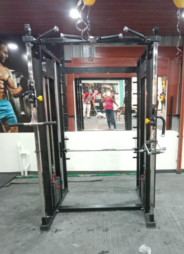 Enhanced Safety: The guided Smith bar minimizes injury risk, allowing users to push to failure or work heavy weights without a spotter.Versatility: Seamlessly switch between the fixed Smith bar for squats/presses and adjustable cables for diverse exercises (rows, curls, presses from any angle).Beginner Friendly: Guided movements help beginners learn proper form and build confidence before moving to free weights.Muscle Isolation & Growth: Focus on specific muscles by reducing the need for stabilizing muscles, ideal for hypertrophy.Functional Strength: Cable movements mimic real-life motions, improving coordination and balance for daily activities.Space Efficiency: Combines multiple machines into one, saving space in home gyms or commercial settings.Rehabilitation Support: Controlled resistance and fixed paths support recovery from injuries.All Fitness Levels: Caters to everyone from beginners needing stability to advanced lifters seeking new challenges