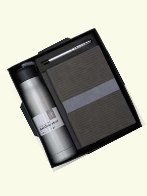 Make your brand stand out with our stylish and practical Executive Gift Combo. Perfect for modern professionals, this set combines everyday essentials with a premium look—ideal for corporate gifting and promotional use.What’s Inside?✔ Executive Diary for planning & productivity✔ Premium Pen for smooth writing✔ Stylish Water Bottle for daily hydrationPerfect For:Corporate gifting & festive hampersEmployee welcome kitsClient appreciation giftsConferences & promotional eventsHighlights:✨ Premium design & finish✨ Custom logo branding available✨ Elegant gift packaging✨ Bulk order support