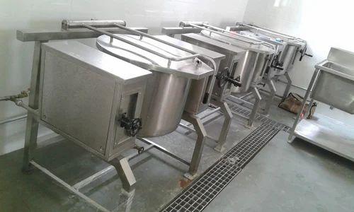Capacity: 80 LitreMaterial: Stainless SteelLid Material: Stainless SteelColor: SilverShape: OvalMinimum Order Quantity: 2 PieceWe “Style Craft Engineering” are a notable and prominent Sole Proprietorship firm that is engaged in manufacturing, supplying and exporting a wide range of Chapati Making Machine, Biomass Stove Burners, Commercial Kitchen Equipment etc.