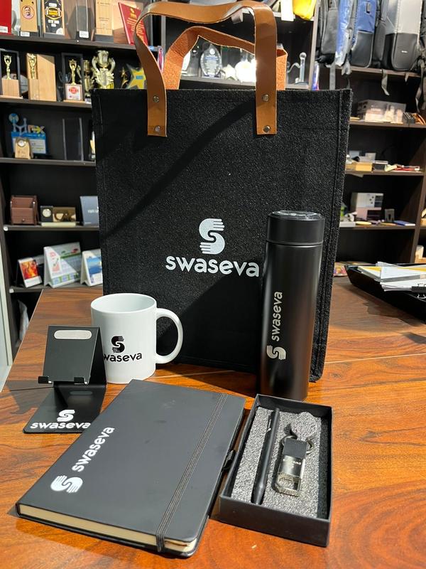 Combination of gifts in one bag with branding, customised names.