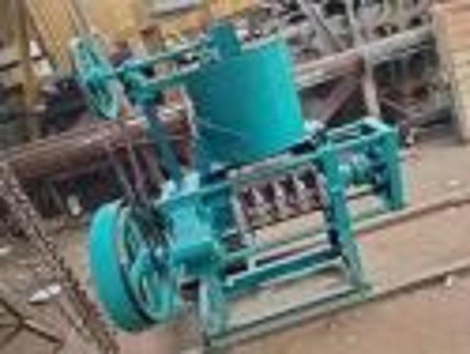 The Mariya Oil Expeller Machine is a high-capacity, industrial-grade oil extraction solution designed for efficient and continuous production. Built with a heavy-duty structure and food-grade contact parts, it ensures hygienic processing and long service life. The advanced pressing mechanism delivers maximum oil yield with minimal wastage, making it suitable for coconut, groundnut, sesame, sunflower, and other oil seeds. Its powerful motor supports long working hours with stable, low-vibration performance. The machine is user-friendly, easy to clean, and requires minimal maintenance, reducing operational downtime. Energy-efficient operation helps lower running costs while maintaining high productivity. Designed for both small and large oil mills, it offers compact installation with strong commercial performance. Budget-friendly pricing combined with durability and reliability makes it a smart investment. The Mariya Oil Expeller Machine delivers consistent output, safe operation, and professional-grade efficiency for modern oil production.