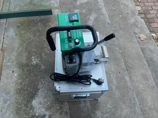 Pond Liner Welding Machine – Wedge Type (For 1 to 3 mm HDPE Sheets)