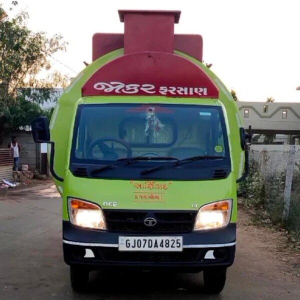 Usage/Application :- Food Transport VanType :- Non ACVehicle Brand :- TATAVehicle Model :- OmniAvailability :- In Stock