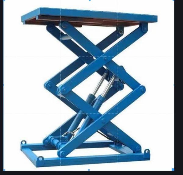 Working Height 10 feetUsage/Application IndustrialLift Drive Hydraulic Lift, Electric MotorCountry of Origin Made in IndiaBanking on our vast industry experience, we have been able to offer Hydraulic Scissors Lift. Engineered to perfection, our offered lifts are manufactured under the guidance of engineers, which holds extensive knowledge.Features:Hassle free functionalityEasy operationLonger service lifeHigh performanceCorrosion resistanceEasy installation