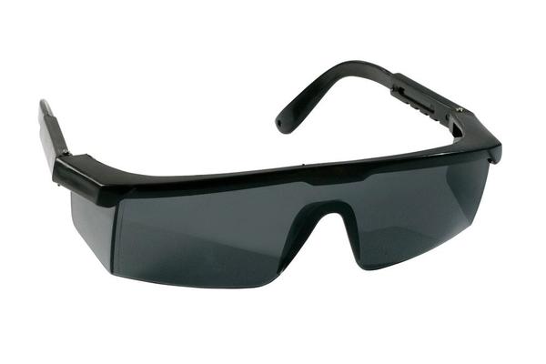 Executive Safety GogglesCode   : V10 SMKLens Colour : SmokeLens Coating  : Normal Coating LensMaterial : 100% PolycarbonateCertification  : CE EN 166