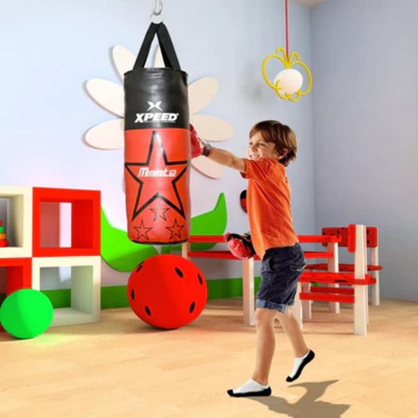 High quality PVCA 18 inch PVC Punch bag.A pair of 6 oz junior gloves & Junior HeadguardSuitable for 5+ ageA comprehensive kit that includes Punch bag, gloves, headgearEnsures proper protection and support during training sessionsSize: Junior