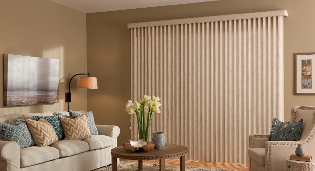We offer a wide variety of roller blind that are fabricated using superior quality raw materials. Besides their utility also create a visual impact with dramatic architectural forms. Available in a variety of colors and designs, these can be customized as per the requirements of our clients.