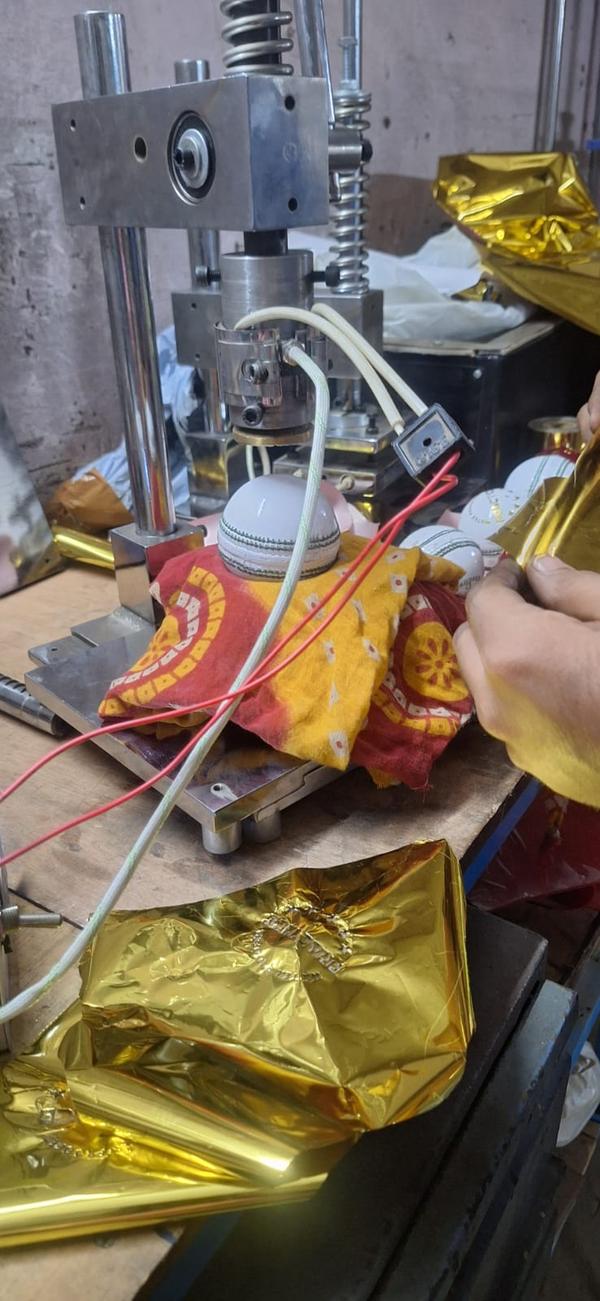 Leather ball hot foilstamping machine

https://www.youtube.com/shorts/anhceSOVQsQ