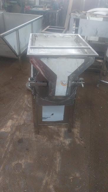 The Mariya Ginger Garlic Paste Making Machine is a high-performance machine designed for smooth and efficient paste production. It ensures uniform texture and consistent quality output. Built with SS304 stainless steel, it offers hygienic processing and long-lasting durability. The machine is equipped with a powerful motor and advanced grinding system for high efficiency. It delivers high yield with minimal wastage, preserving the natural flavor and aroma of ingredients. The machine is easy to operate and user-friendly, reducing manual effort. Its compact and sturdy design ensures stable performance during continuous operation. It is also easy to clean and low maintenance, making it ideal for commercial use.