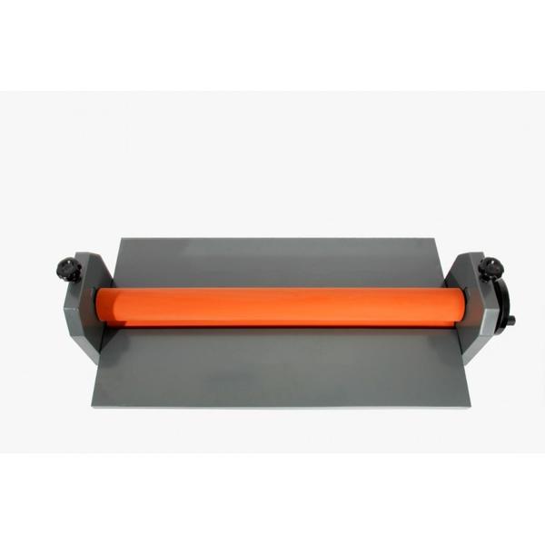 Products information:
Maximum Lamination width :	635mm           
Maximum lamination thickness :	30mm
Size :	71*21*28cm
Weight :	15
Upper roller diameter : 	65mm
bottom rubber diameter	65mm
