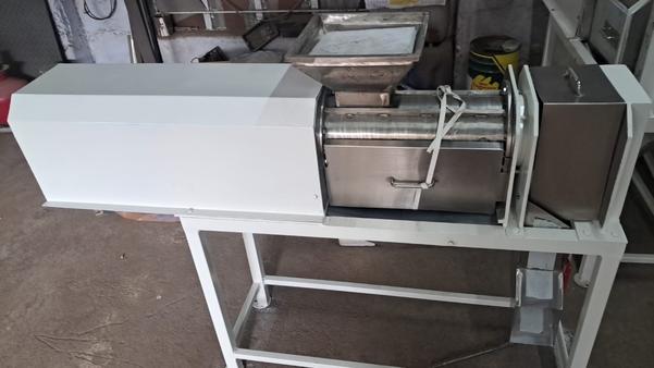 The Mariya Drumstick Leaves Extractor Machine is a high-quality machine designed for efficient extraction of juice from fresh moringa (drumstick) leaves. It ensures maximum extraction with minimal wastage and consistent output. Built with SS304 stainless steel, it provides hygienic processing and long-lasting durability. The machine is equipped with a powerful motor and advanced extraction system for high performance. It helps preserve the natural nutrients, color, and freshness of the leaves during processing. The machine is easy to operate and user-friendly, reducing manual effort and increasing productivity. Its compact and sturdy design ensures stable performance during continuous use. It is also easy to clean and low maintenance, making it ideal for herbal and food processing industries.