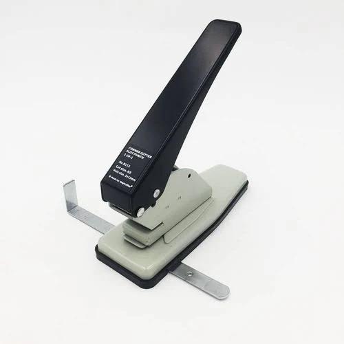 Punch & Corner Cutter NO-8112Color : Black and WhitePunch Size :13*3 MMCorner Size : R5Application : Slot Punch and Corner CutterType : Standard PunchModel Number : 8112Material : Metal