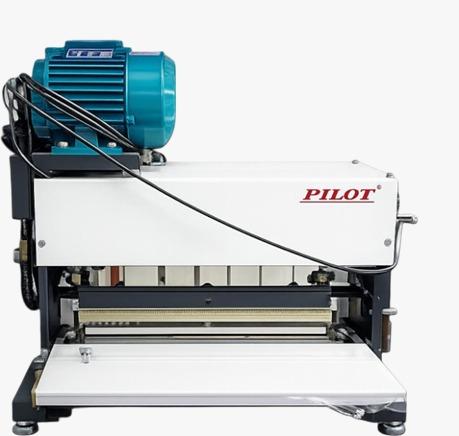 Products information :Type : Automatic Wiro Calender Binding Machine Punch Hole : 3:1 or 2:1Voltage : 220 VCapacity : 40 pagesPower: 0.5 Horsepower (HP)Type : Paper Binding MachineryWeight : 80 KG