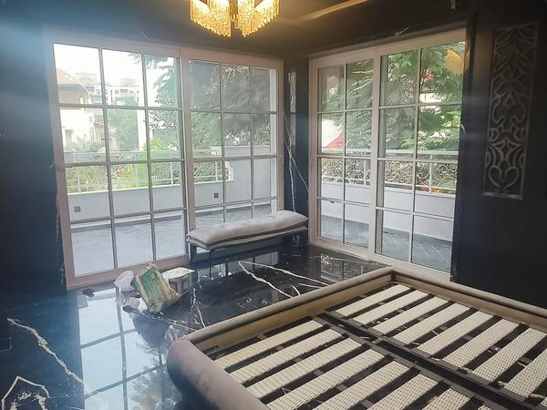 Looking for high-quality casement windows in Pune, Maharashtra? Universal Windows is one of the leading casement window manufacturers in Pune, offering premium-quality products at the best prices.
We specialize in providing customized casement window solutions tailored to meet your residential and commercial needs. Whether you are renovating your space or working on a new project, our expertly crafted windows are designed to enhance ventilation, durability, and aesthetic appeal.
At Universal Windows, we combine superior materials with modern designs to deliver long-lasting performance and elegance. Our wide range of casement windows ensures you find the perfect fit for your space, style, and budget.