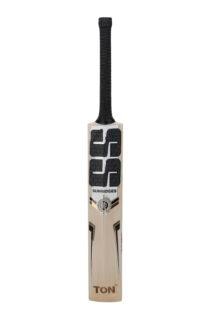 Height: 84.45 CMWidth: 11.43 CMLength: 3.8 CMWeight range: 1140 to 1200 gramsSelected English Willow Grade 3Air Dried WillowDesigned as per Specification of World Top PlayersLatest Shape With Massive concave TON Edges enable high impact with optimum performanceEmbossed Chrome sticker with high quality GripWide Play area with Clean bat face,