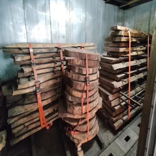 Colour : woodenWood Type : PineCountry of Origin : Made in IndiaGita Saw Mill” are a leading Manufacturer of a wide range of Wooden Packaging Box, Wooden Pallets, Pinewood Pallet, etc.