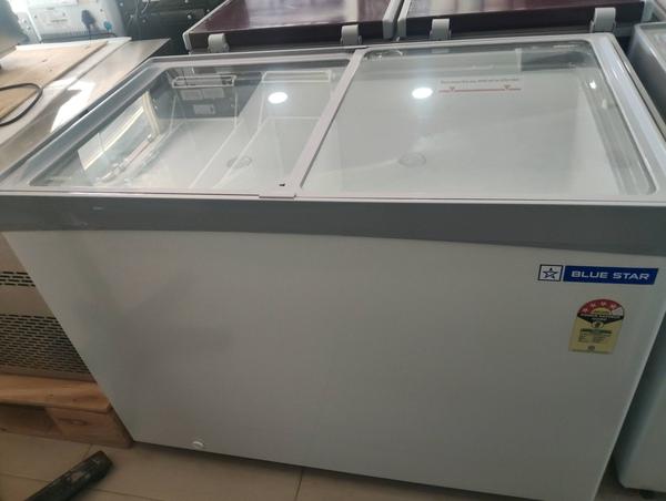 Model                           - GT4-N350Star Rating                   -4Capacity                       -315Dimension(WxDxH)   - 1125 x 670 x 859Temperature               -  -18°C to -26°CNo.of lids.                     -   2 Refrigerant                  - R290Thickness                    -65 mmNo.of Baskets             -  4Weight                         - 55 kg