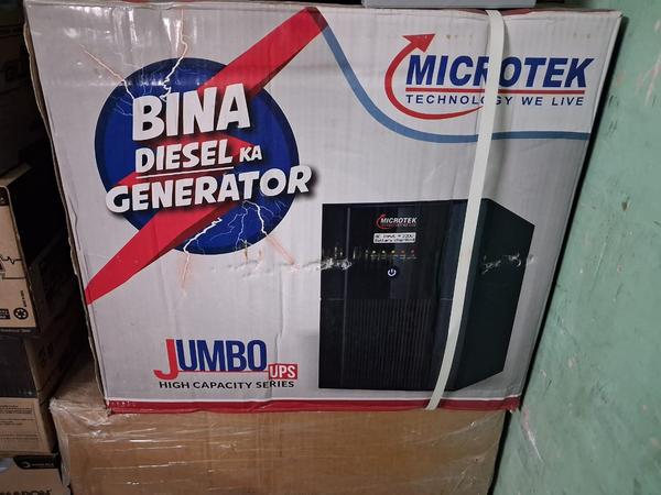 Capacity                         : 5.2 KVA
Bulb Load                       : 4160W
Weight                            : 46kg
dimensions                     : 35.5x51x45.5
warranty                          : 24 months
technology                      : Pure Sinewave
Battery Type                    : Flat, Tubular, VRLA (SMF)
 