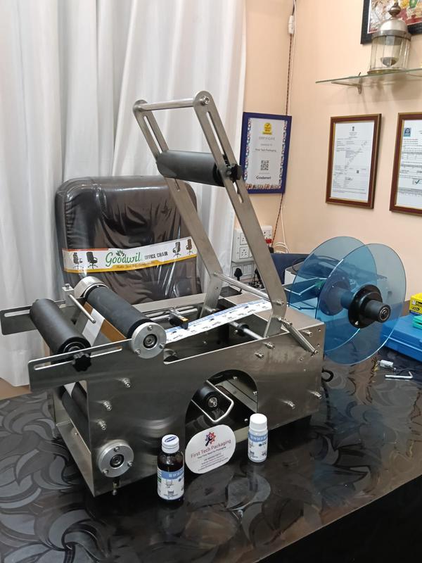 First Tech Packaging, Indore, we have an exclusive range of Round Bottle Labelling Machines at Best-Price and here is semi-automatic Round Bottle Labelling Machine - MT50.
