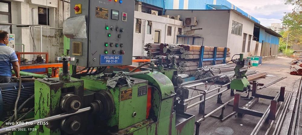 Our customers can avail from us a comprehensive range of Bar Straightening Machines which are manufactured using quality raw material. These machines are robust in construction and ideal for various industrial applications.Gauge	22 SWGUsage/Application	Bar StraighteningAutomation Grade	Semi AutomaticSuitable For	Stainless SteelCountry of Origin	Made in IndiaThe Machine is used to straighten the bending bars created in Rolling process. It can also able to straighten the bars having hook bend or snake bend