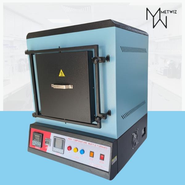 HIGH TEMPERATURE FURNACEKey features1) Achieves ultra-high temperatures up to 1800°C for advanced material processing.2) Uniform heat distribution ensures precise and consistent results.3) Programmable digital controller for accurate temperature profiling.4) High-grade insulation minimizes heat loss and improves energy efficiency.5) Robust refractory chamber design for long life and safe operation.