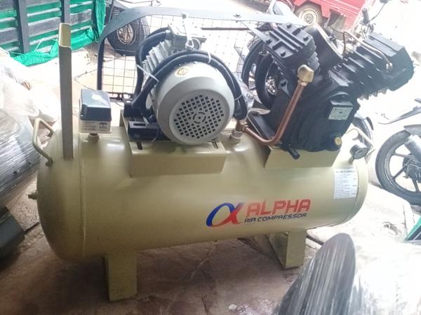 First Tech Packaging, Indore, we have an exclusive range of Heavy-Duty Air Compressors at Best-Prices. 