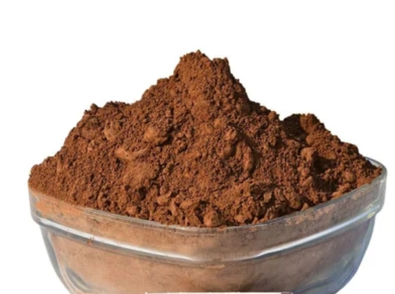 Jindal Euro 505 Cocoa Powder, 250g, offers a rich, intense chocolate flavor ideal for baking, beverages, and savory dishes. Alkalized for depth and smoothness, it ensures consistent quality in creating delicious desserts and enhancing culinary creations with its premium taste and dark color.,