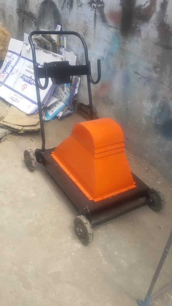 Our range of products include Grass Cutting Machine.