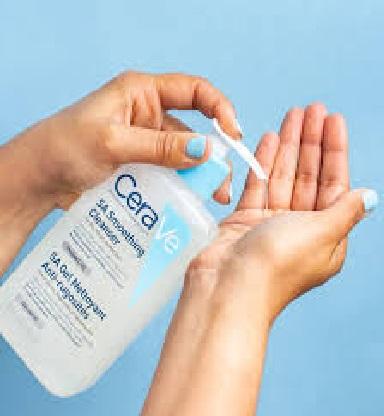 CERAVE SA SMOOTHING CLEANSER 236 MLCeraVe SA Smoothing Cleanser contains salicylic acid to treat dry, rough & bumpy skin. The SA Smoothing cleanser is suitable for both face and body.