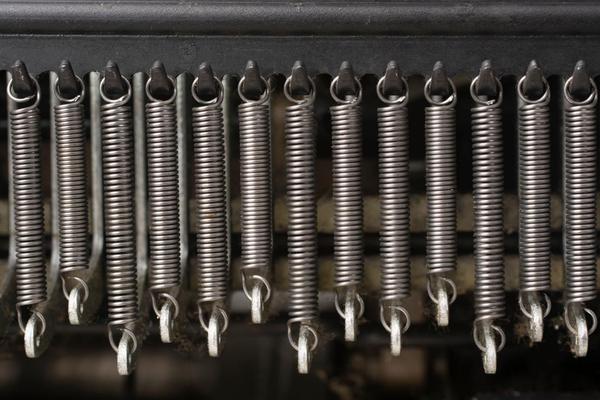 Premium SS Wire Tension Spring manufacturer and supplier in India. High-quality stainless steel tension springs with excellent strength, corrosion resistance, precise dimensions, and customized specifications for industrial applications.