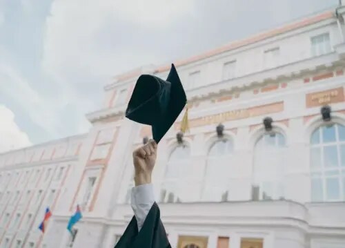 The Common University Ent
