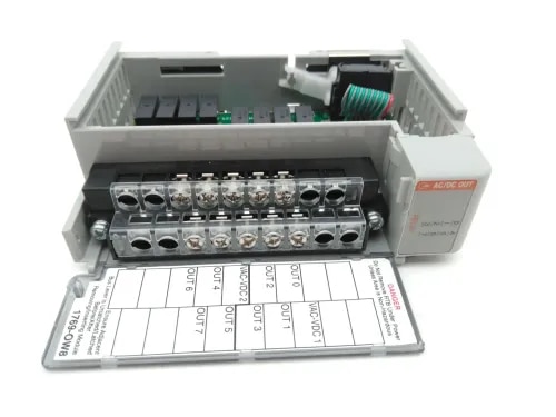 Allen-Bradley 1769-OW8I 8-Point Individually Isolated AC/DC Relay Output Module product image