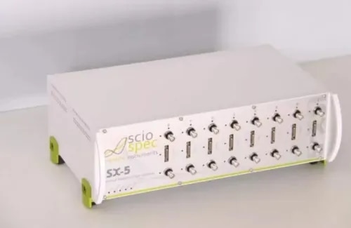 Multichannel impedance analyzer with up to 8 channels in one chassisChannel to channel synchronization for truly parallel operationPowerful signal processing backend enables fast measurements even with all channels enabledIF Frontend 100 mHz…10 MHz, mOhm…TOhmFrequency extendable to 40 MHz or even 100 MHzHigh resolution (up to 2048 points per sweep)Base Precision of 0.01%+/- 1 V DC BiasAdvanced setup capability o Multichannel setups with different parameters for each channel o Synchonous or asynchronous measurements o Multiple analysis ports with single excitation source o Nonlinear impedance spectroscopyUltra-fast hardware synchronization through sync in/out portsExtension Port for application specific frontends Simple connection through High Speed USB or EthernetPC-based control & data analysis (Sciospec software suit included)Scio spec COM-Interface for full instrument control from Java, C, Python, LabView, Matlab etc