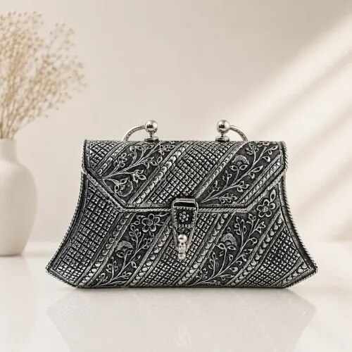 Silver Purse product image