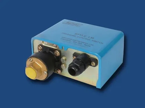 Pressure Switches offered come in precision constructed design and provide support for extended duty applications. Coming in factory set finish, these switches can also be adjusted in field and can be compatible with variety of fluids. Some of its feature include available with different terminations for forming tight seal upon connection, coming with maximum operating pressures of 150 PSI & 250 PSI for 0.5-24 PSI set point range and 25-150 PSI, choice of different base connector thread sizes, can be provided as per OEM specifications as demanded by the customers.Specifications :Accurate dimensionHigh performanceExcellent durability