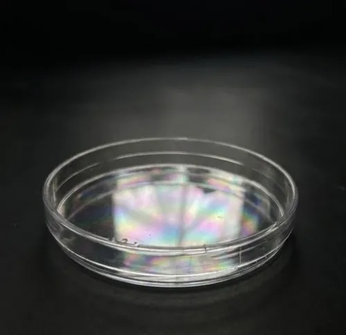 Thin-wall petri dish and laboratory consumable moulds with optical-grade finishes.