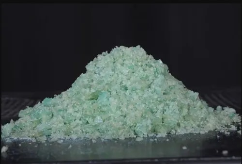 Ferrous sulphate heptahydrate used in agriculture as micronutrient fertilizer and as a nutritional supplement.CategoryFertilizersAvailabilityIn StockCommon Applications•Industrial manufacturing and processing•Chemical synthesis and formulation•Water treatment and purification•Pharmaceutical and cosmetic industries