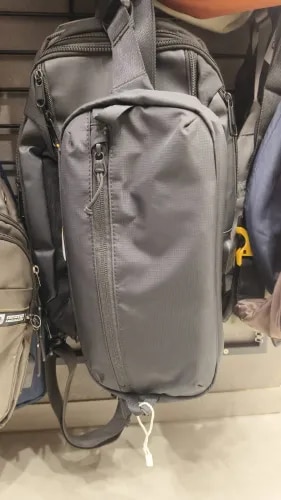 waist bag .