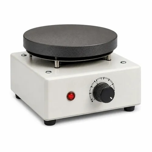 Hot Plate BSW Make for controlled heating in chemistry, research and testing laboratories. Designed with powder-coated metal body, cast iron heating top, coil heater, insulation and thermostat temperature control depending on model.