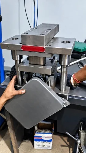 Corner Cutting Press Die product image